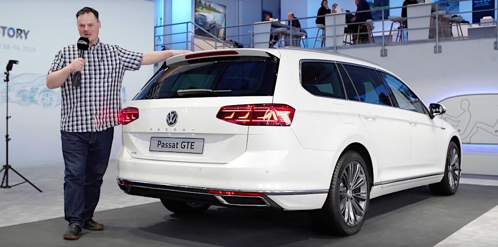 Passat GTE Sportscombi är en mycket populär förmånsbil, men vi får vänta till september innan bilarna levereras.