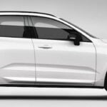 Bakom de 20 tum stora specialfälgarna skymtar vi de stora Brembo-oken och bromsskivorna.