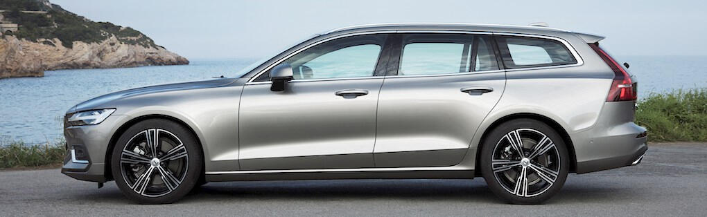 Sveriges mest sålda bil under april blev Volvo V60, med 2.490 nyregistreringar.