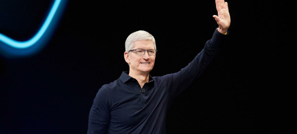 Tim Cook presenterade flera iPhone-nyheter på en konferens tidigare i juni. En av dem var en uppdaterad version av Carplay. Foto: Apple