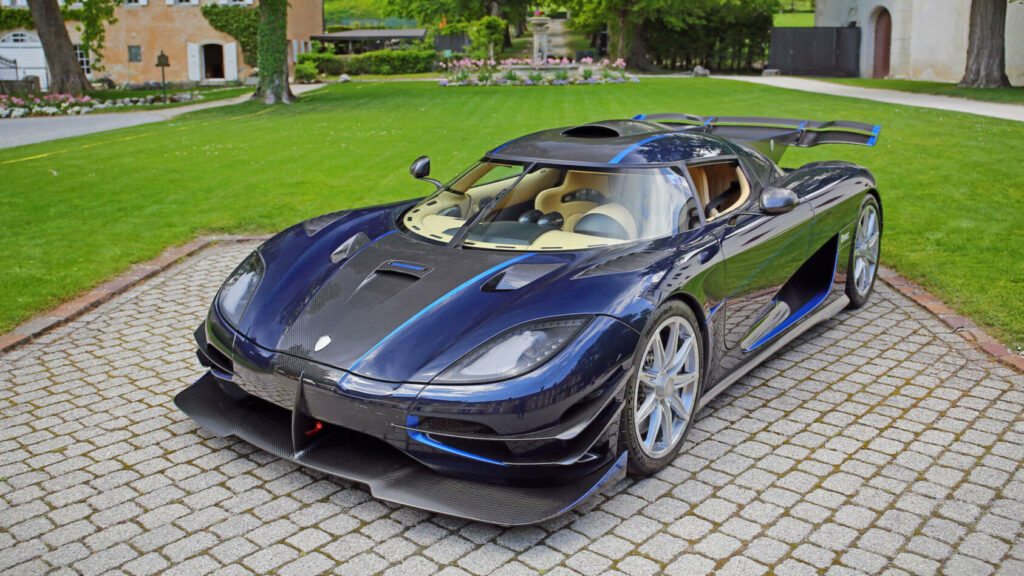 En Koenigsegg (AI text)