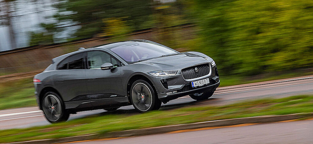 I Norge kostar en framlykta till en Jaguar I-Pace 55.000 (norska) kronor.