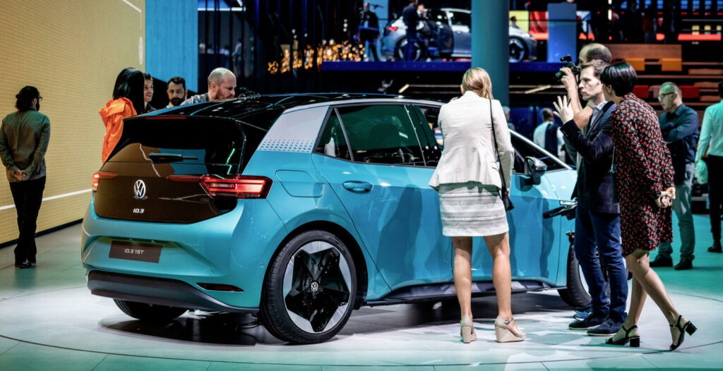 Volkswagen ID 3 är startskottet för koncernens jättesatsning på elbilar.