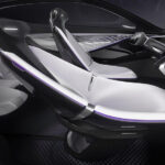 Interiören är så där futuristisk som bara konceptbilsinteriörer kan vara.