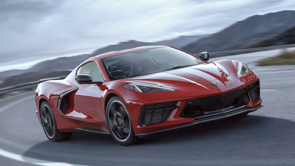 Chevrolet Corvette Stingray C8 är den snabbaste Corvetten någonsin, kanske tack vare att motorn placerats i mitten denna gång. Foto: General Motors.