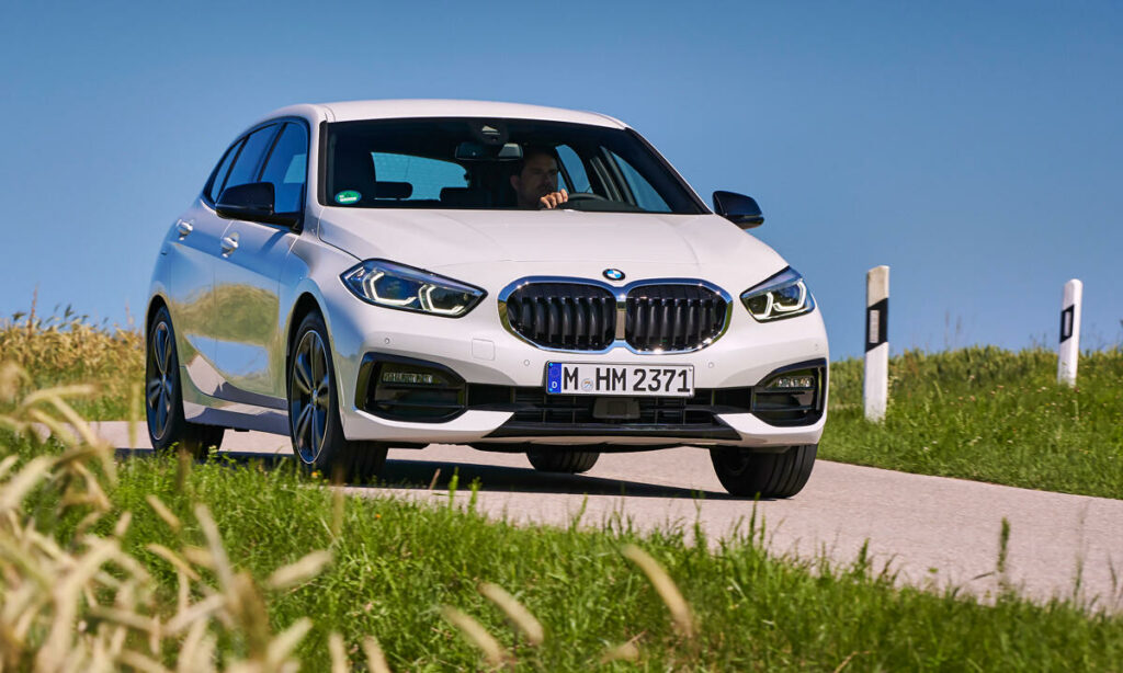 BMW X1 xDrive (AI text)