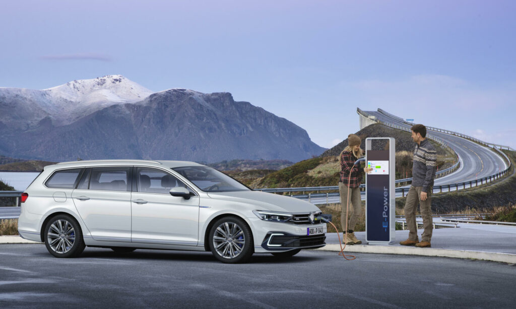 Var fjärde klimatbonusbil exporteras, främst till Norge. Det vill Regeringen sätta stopp för.