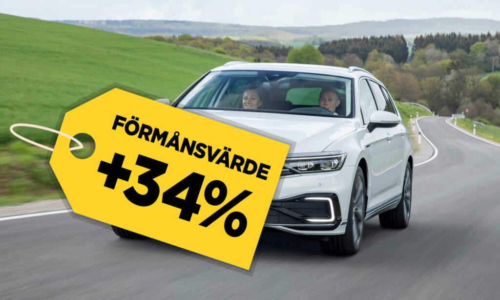 En bil med ett skylt som säger '35% rabatt' (AI text)
