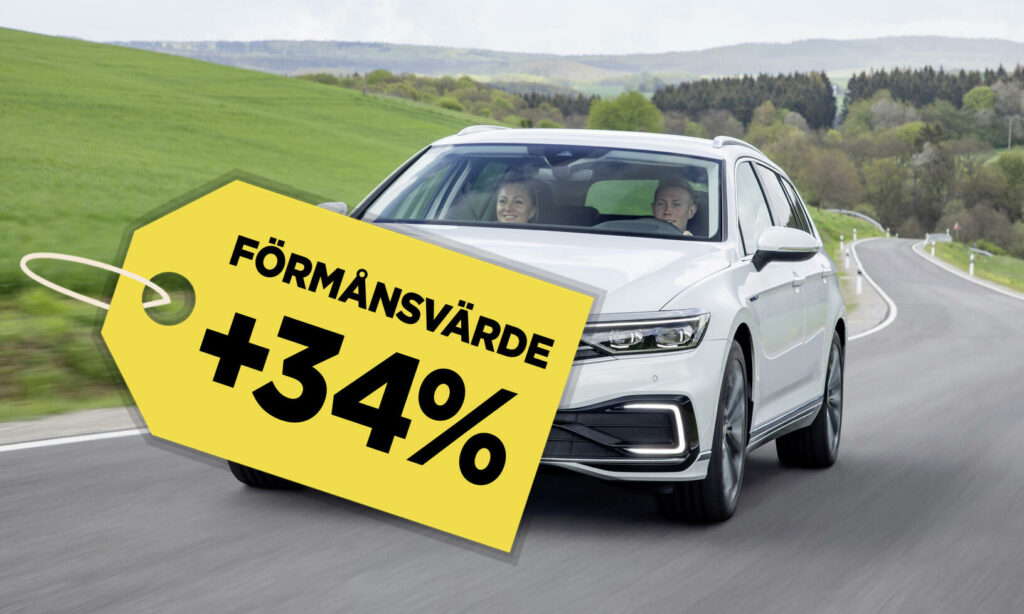 En bil med en skylt som säger '35% rabatt' (AI text)