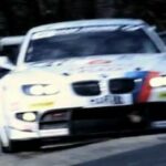 BMW M3 GT på racerbana (AI text)