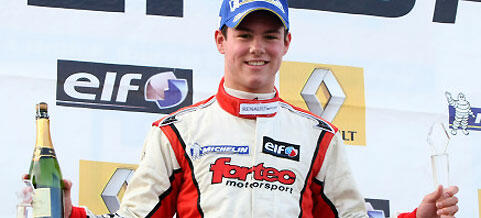 Person vinner det brittiska GT-mästerskapet. (AI text)