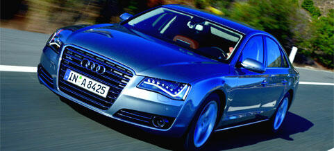 Audi A8 och S8 (AI text)