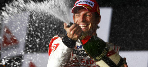 en racer festerar efter att ha vunnit formel 1-störgransen (AI text)