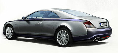 En silverbil med lila detaljer. (AI text)