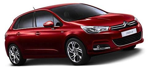 En röd Citroën C5 S (AI text)