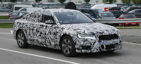Spionfoton av Audi S6 (AI text)