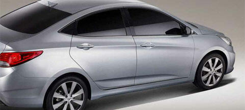Den nya Hyundai Accent är en sedan. (AI text)