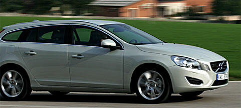 Volvo V60 med turbodieselmotor (TDI). (AI text)