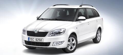 En vit Skoda (AI text)