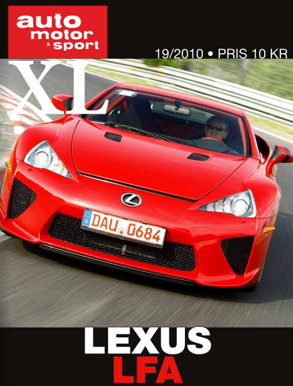 En röd Lexus LFA tävlar på en racerbana. (AI text)
