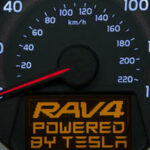 En Tesla drivs av en Rav4-motor från Tesla. (AI text)
