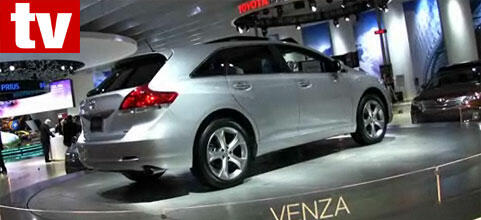 En Honda VRX-TV. (AI text)