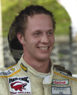 en racer i racerdräkt (AI text)