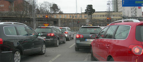 En trafikstockning på en stadsgata (AI text)
