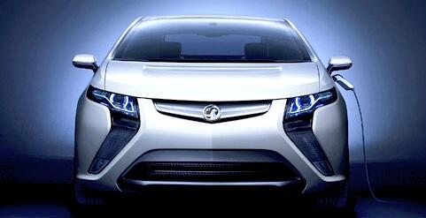 En bil visas i en mörk rum. (AI text)