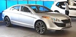En Hyundai Elantra parkerad i en garage. (AI text)