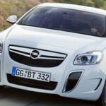Opel Astra GTI och VW TV (AI text)