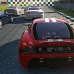 En racerbil kör längs banan. (AI text)