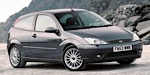 En Ford Fiesta parkerad vid vägkanten. (AI text)