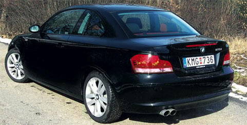 BMW 1-serien M Sport Coupé (AI text)