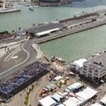 En racerbana med många åskådare (AI text)