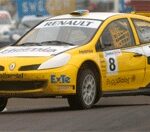 Renault Trident-bil för rally (AI text)