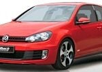 En röd Volkswagen Golf GTI (AI text)