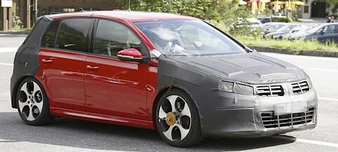 En Volkswagen Golf GTI upptäcktes på gatan. (AI text)