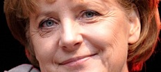 En kvinna leende (AI text)