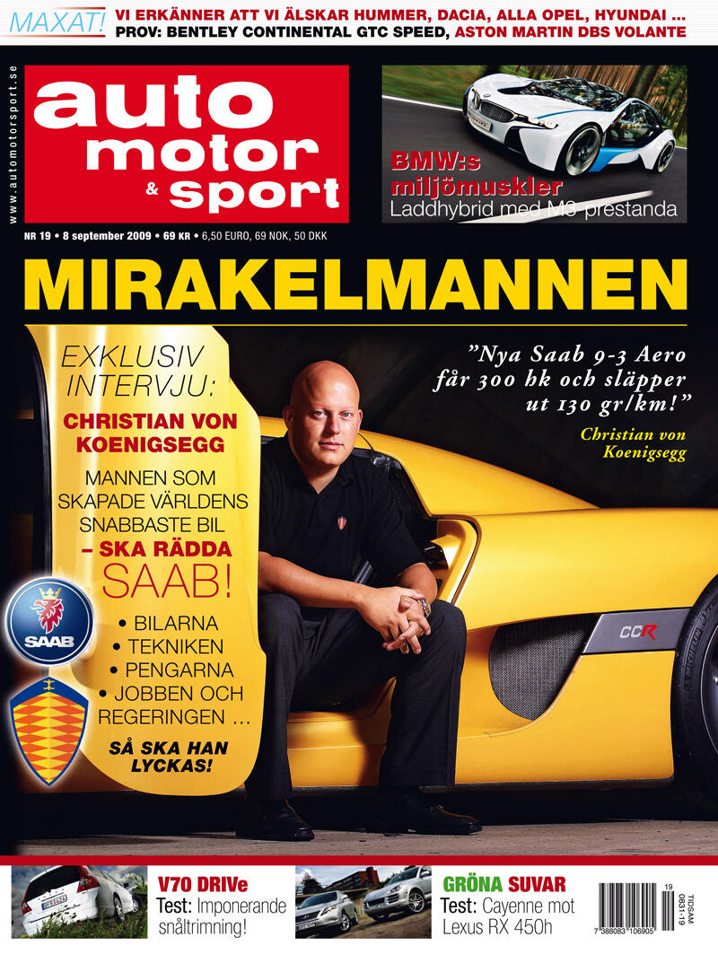 En man sitter på en bil. (AI text)