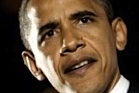 Obama talar inför en stor publik. (AI text)