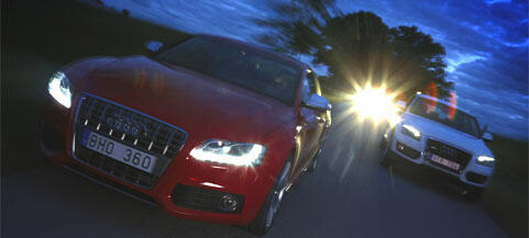 Audi RS5 mot Audi (AI text)