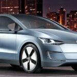 En Volkswagen ID.4 parkerad framför en stad. (AI text)