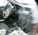 Mercedes-Benz C-klass interiör (AI text)