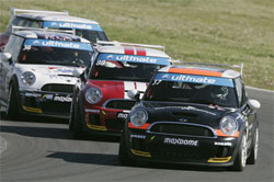 bilar på en racerbana (AI text)