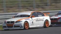 BMW M3-tävlingsbil på racerbanan (AI text)