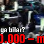En bil står parkerad i en parkeringsplats. (AI text)
