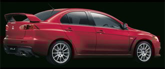 En röd Mitsubishi Lancer GT. (AI text)