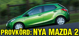 Mazda Mazda 2 - en bil på en väg (AI text)