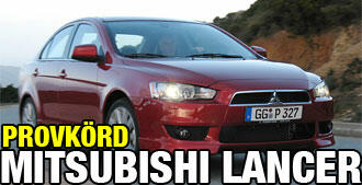 En bil med texten "provod mitsubishi lancer" (AI text)